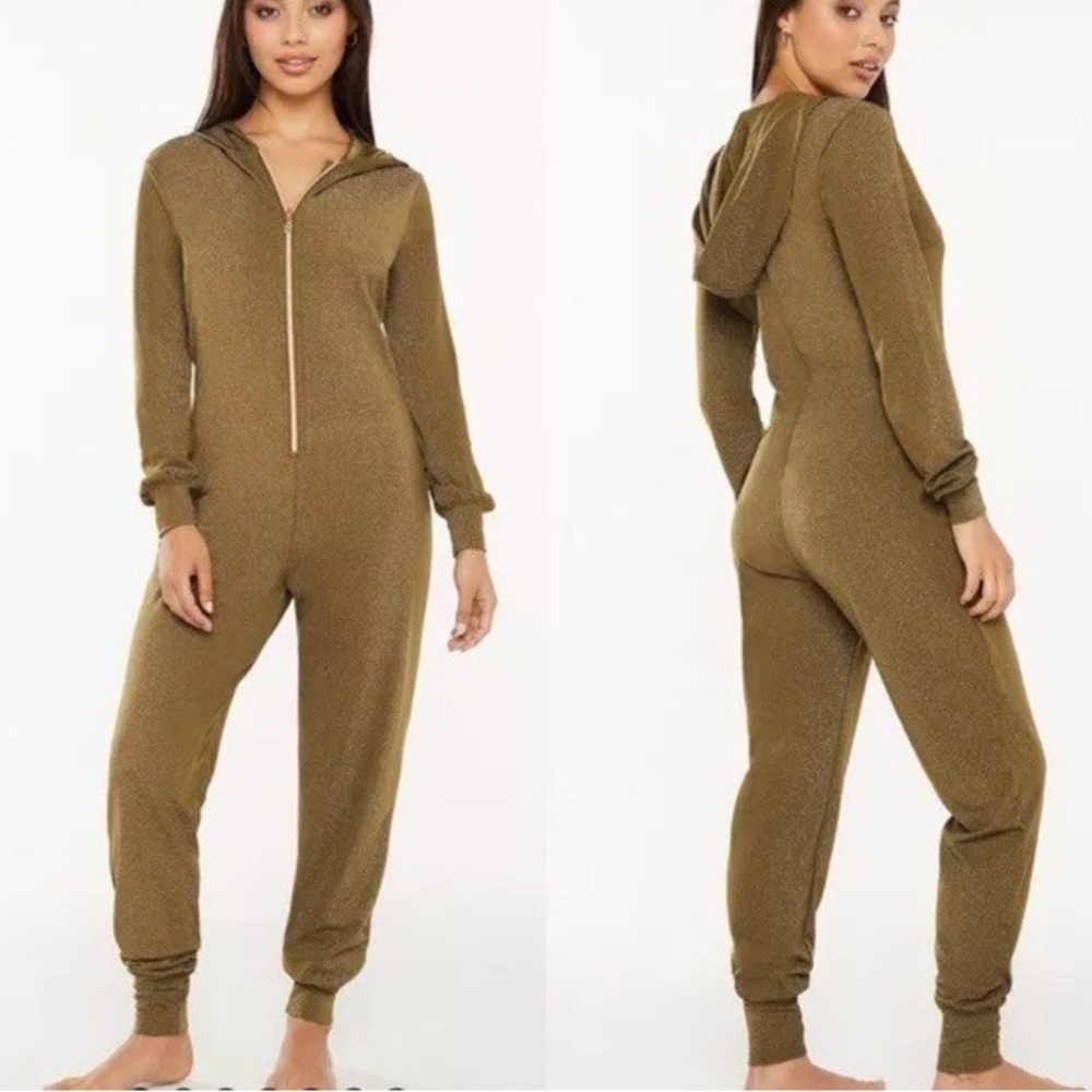SLEEP & SHINE HOODED ONESIE - Picture 1 of 11